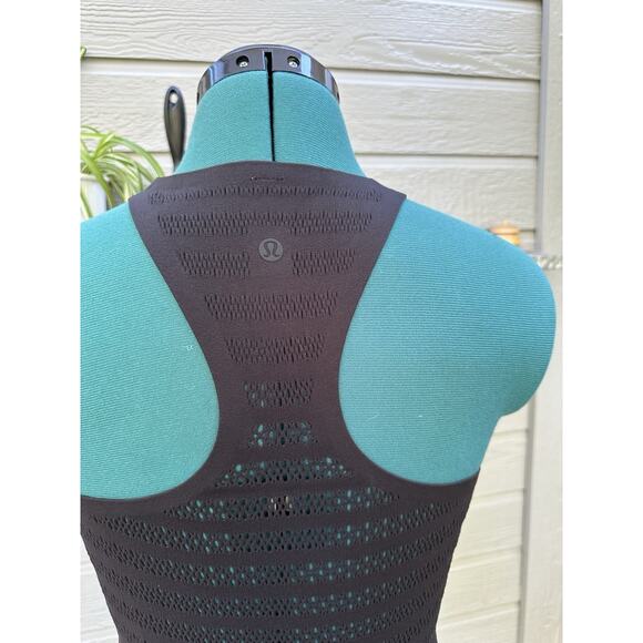 Lululemon Reveal Tank (Stripes) Racerback Top Black Seamless Sz 2-4 No Size Tag - Picture 4 of 8